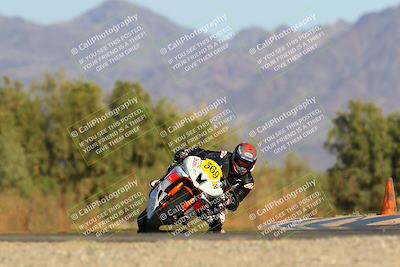 media/Mar-26-2022-CVMA (Sat) [[4461a8f564]]/Race 12 Amateur Supersport Middleweight/